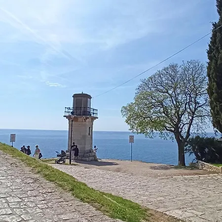 Elle Apartment Rovinj Exterior photo